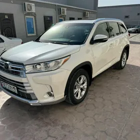 Toyota Highlander 2019