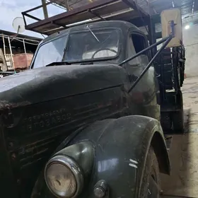 Gaz 52 2000