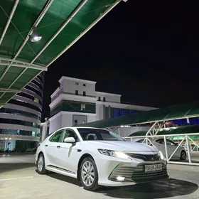 Toyota Camry 2018