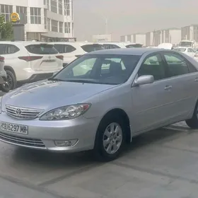 Toyota Camry 2005