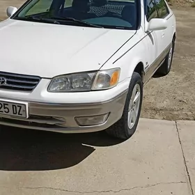 Toyota Camry 2000