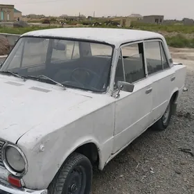 Lada 2104 1982