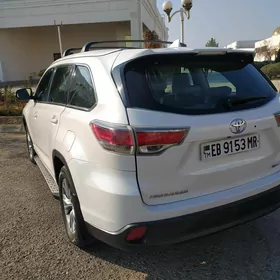 Toyota Highlander 2016