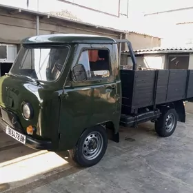 UAZ Profi 1989
