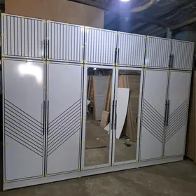 Mebel taze
