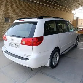 Toyota Sienna 2009