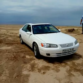 Toyota Camry 1997