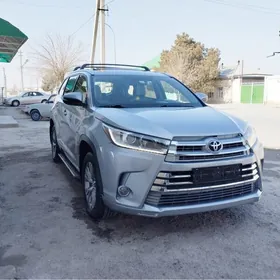Toyota Highlander 2016