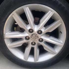 13 Avalon Teker