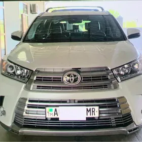 Toyota Highlander 2018