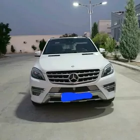 Mercedes-Benz ML350 2013