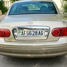 Kia Amanti 2004