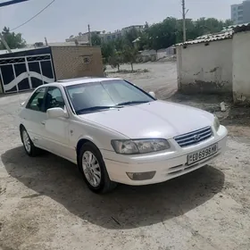 Toyota Camry 2000
