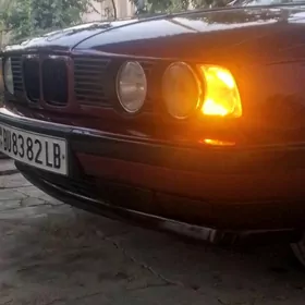 BMW 525 1990