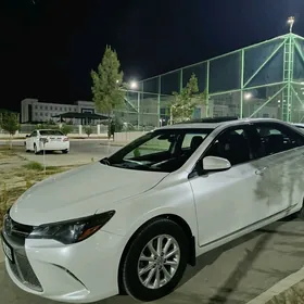 Toyota Camry 2016