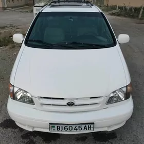 Toyota Sienna 2000