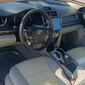 Toyota Camry 2012