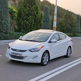 Hyundai Elantra 2011