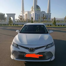 Toyota Camry 2020