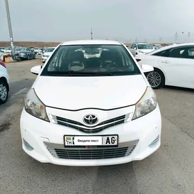 Toyota Yaris 2012