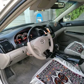 Toyota Camry 2005