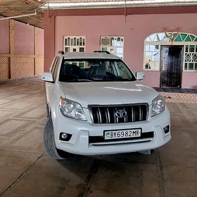 Toyota Land Cruiser Prado 2010
