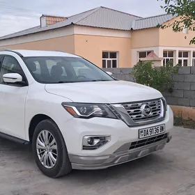 Nissan Pathfinder 2020