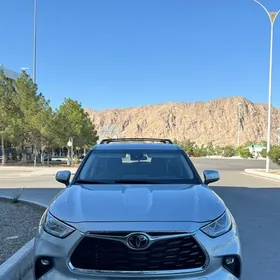 Toyota Highlander 2022