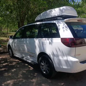 Toyota Sienna 2006