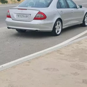 Mercedes-Benz E320 2003