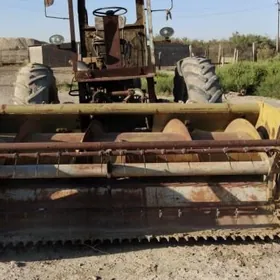 MTZ 80 2002