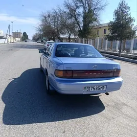 Toyota Camry 1993