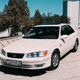 Toyota Camry 2000