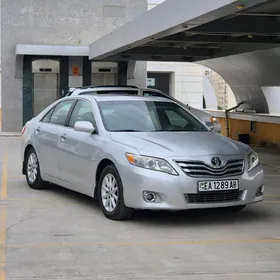 Toyota Camry 2010