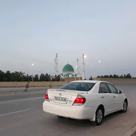 Toyota Camry 2004