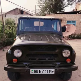 UAZ 469 1990