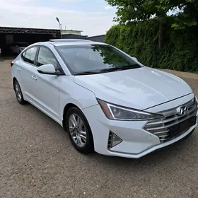 Hyundai Elantra 2019
