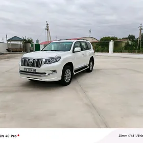 Toyota Land Cruiser Prado 2019