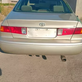Toyota Camry 1997