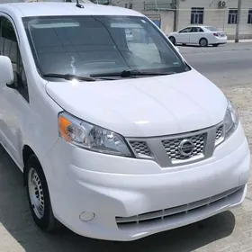 Nissan NV200 2021
