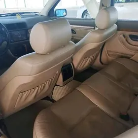 BMW E39 1999