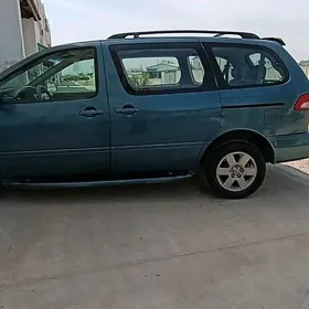 Toyota Sienna 2002