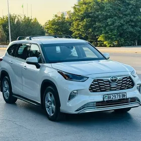 Toyota Highlander 2020