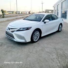 Toyota Camry 2023