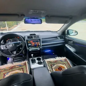 Toyota Camry 2013