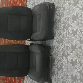 BMW E39 sidenya