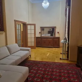 сдам квартиру на Молланепеса