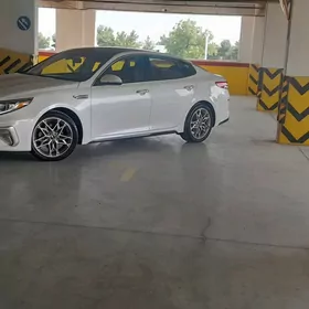 Kia Optima 2020