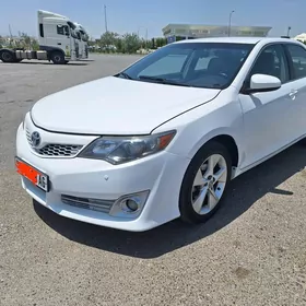 Toyota Camry 2013