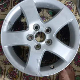 Diska Camry 2005